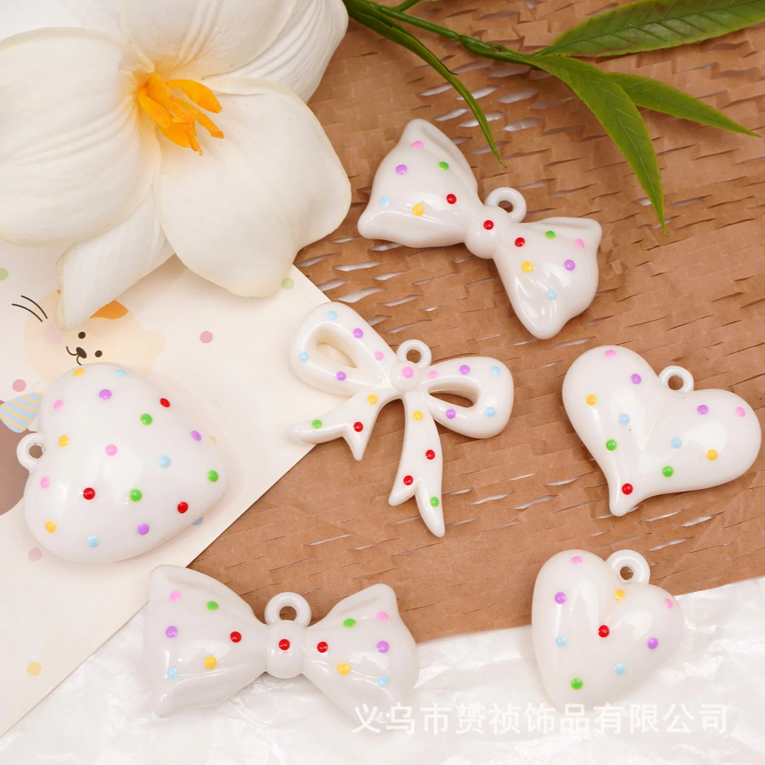 Accesorios de dijes de diseño Cordial, accesorios y componentes de joyería, hechos a mano, en forma de corazón, colgante acrílico DIY para colgar bolsos, 1 ud.