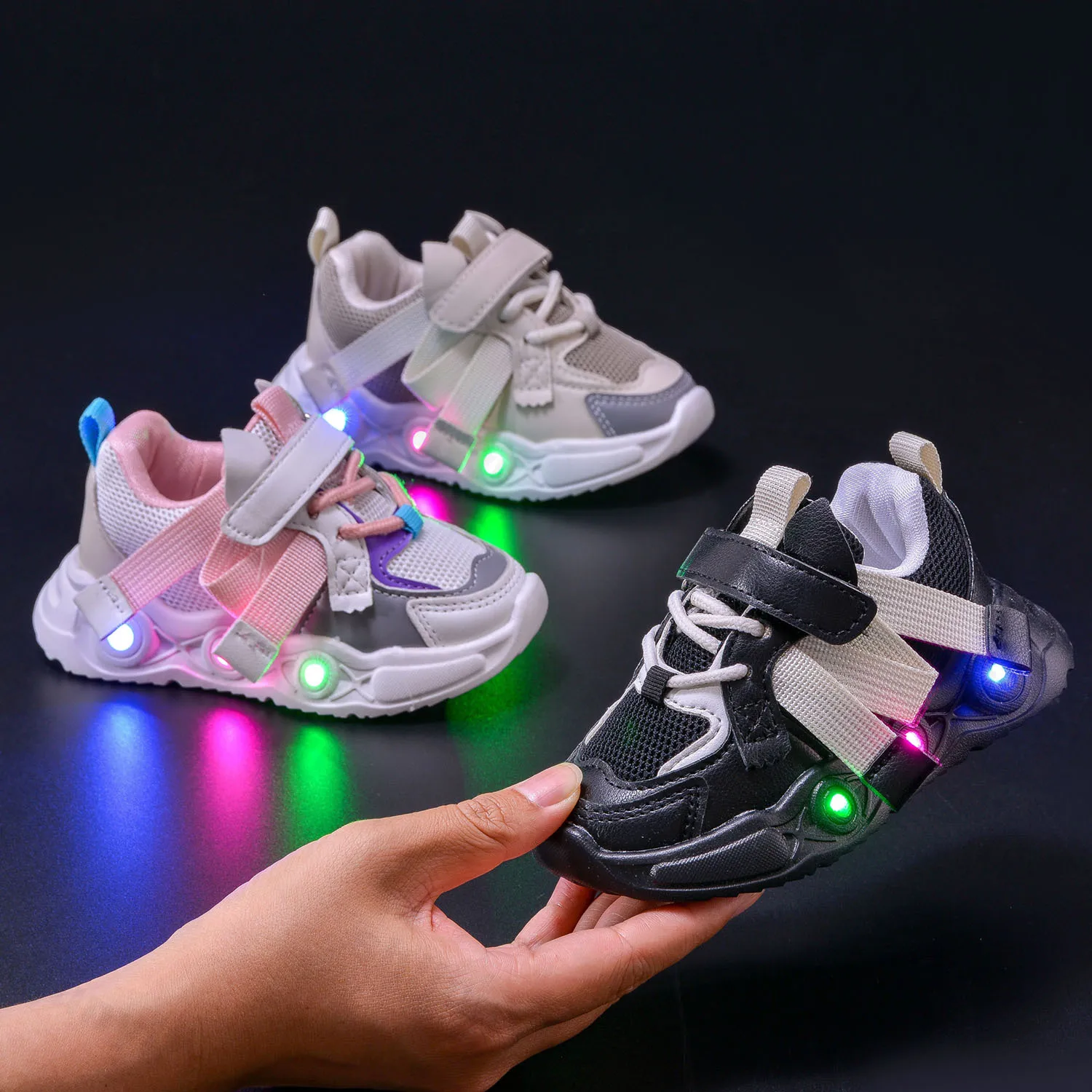 Casual Shoes Kids Cute LED Shoes Children Tennis Shoe Girls Luminous Sport Shoes Baby Casual Sneakers Lighted Shoe Size 21-30