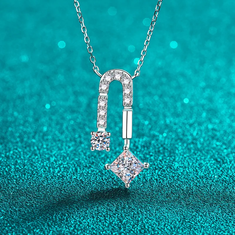 

0.5CT Modern Square Moissanite Pendant S925 Sterling Silver PT950 Gold Plated Slim Lock Bone Chain Minimalist GBA Free Gift Box