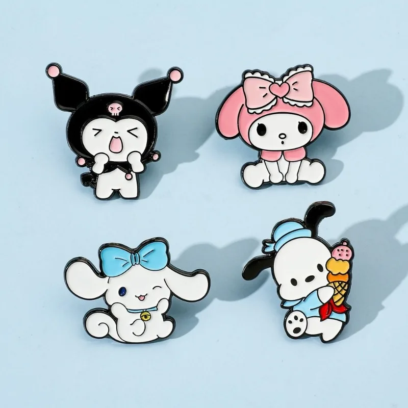 Sanrio kuromi broche dos desenhos animados anime figuras pochacco cinnamoroll emblema q figural bonito brinquedos broches meninas aniversário presentes de natal