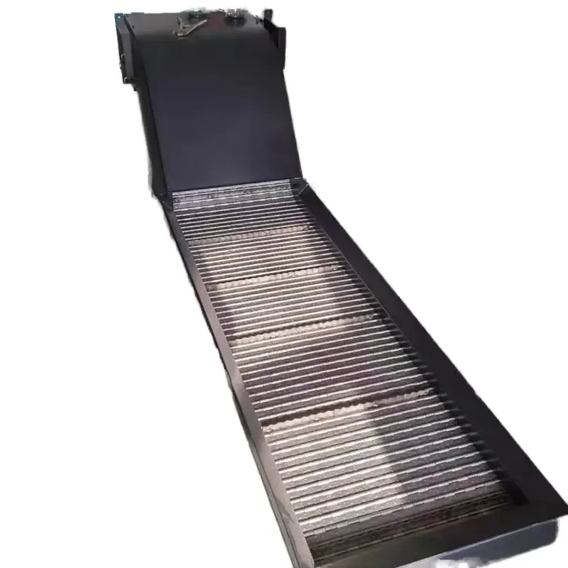Adjustable New Stainless Steel Hinged Chip Conveyor CNC Machine for Efficient Human-Operated Manufacturing Plant Industries
