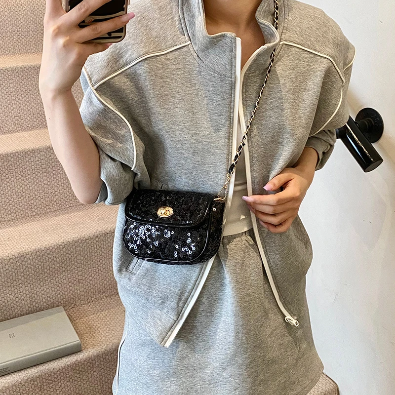 

Unique Designer Messenger Bag For Business Women Commuter With Crossbody Strap And Minimalist Solid Color