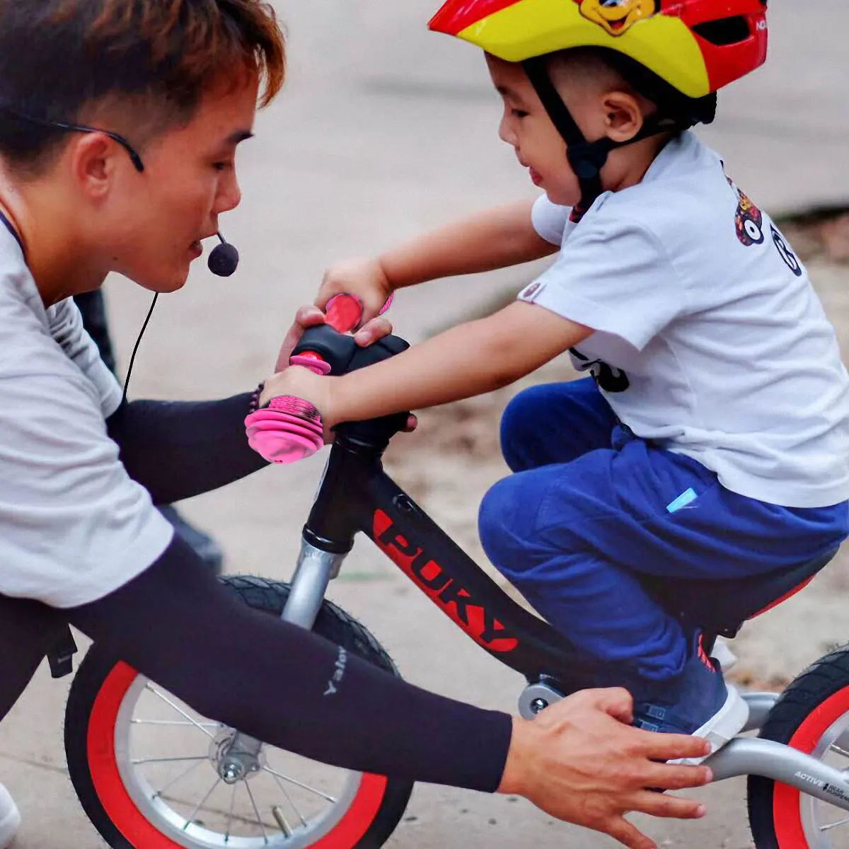 

2pcs Scooter Handle Grips Kids Bike Anti-Slip Covers Handlebar Protective Sleeves For Children Scooters Bicycles Folding Bike
