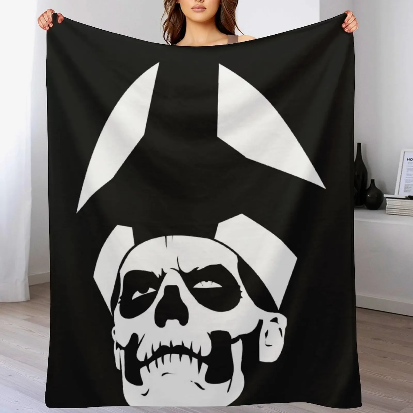 

Ghost - Papa Emeritus II - minimaliste T-shirt essentiel Throw Blanket Sofas Vintage Blankets Sofas Of Decoration Blankets