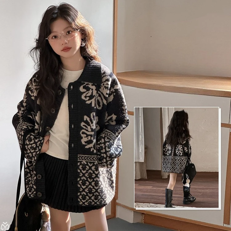 

Girls' Knitted Jacket Autumn Edition 2025 New Sweater Girls' Big Children's Spring and Autumn Striped Clothes Cardigan Top