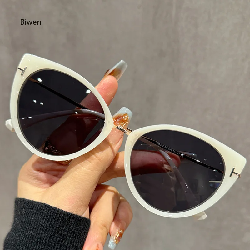 

Cat Eye T-shaped Sunglasses 2025 New Korean Style Fashion Sunglasses for Women UV Protection Sun Glasses gafas de sol
