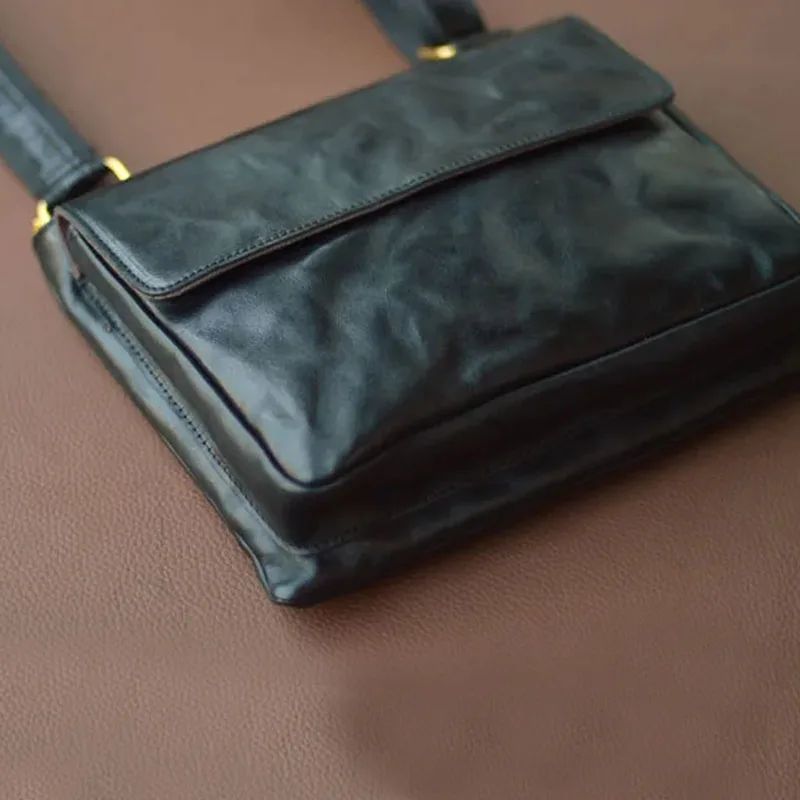 aetoo-vegetable-tanned-top-layer-cowhide-laid-back-style-large-capacity-flip-top-postman-bag-genuine-leather-retro-versatile-si