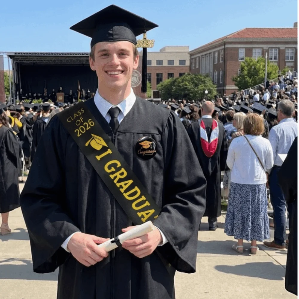 

Black Golden Graduation Set Badge With Tassel Tassel Bachelor Cap Plain Cloth Class of 2026 Satin Graduation Shoulder Strap