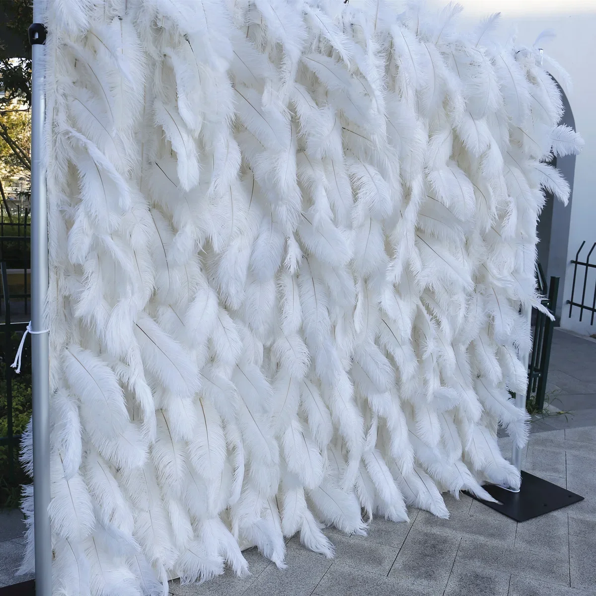 Cross-border foreign trade supply, cloth bottom white feather wall background wall, wedding outdoor ostrich hair decorative