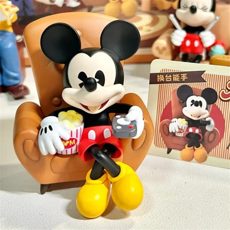 Disney mickey mouse e seus amigos reunidos para uma série de tempo alegre caixa cega anime figura pvc modelo coleção decoração brinquedos