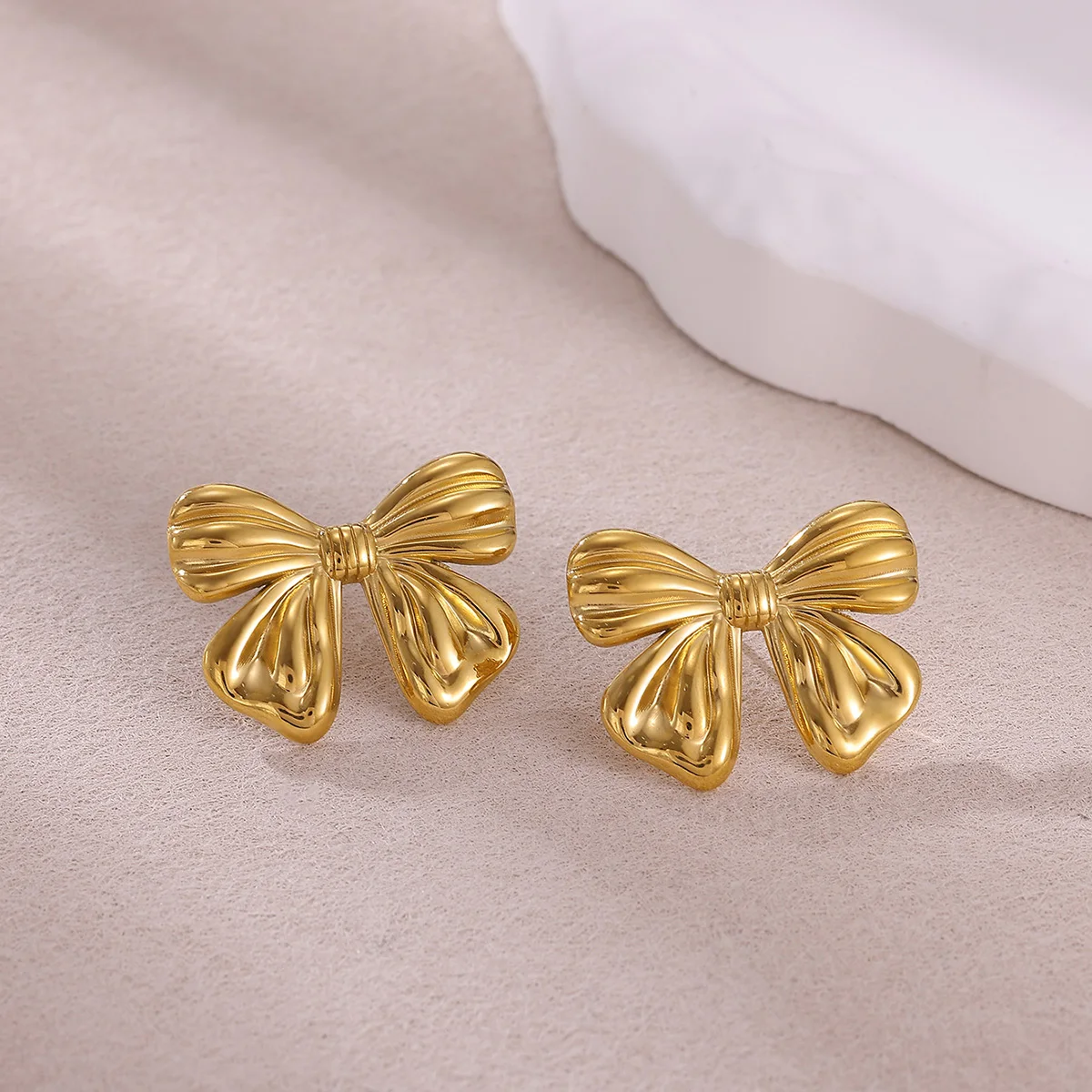 

Stainless Steel Bow Earrings Gold Color Bowknot Earring for Women Fashion Elegant Jewelry Party Birthday Gift