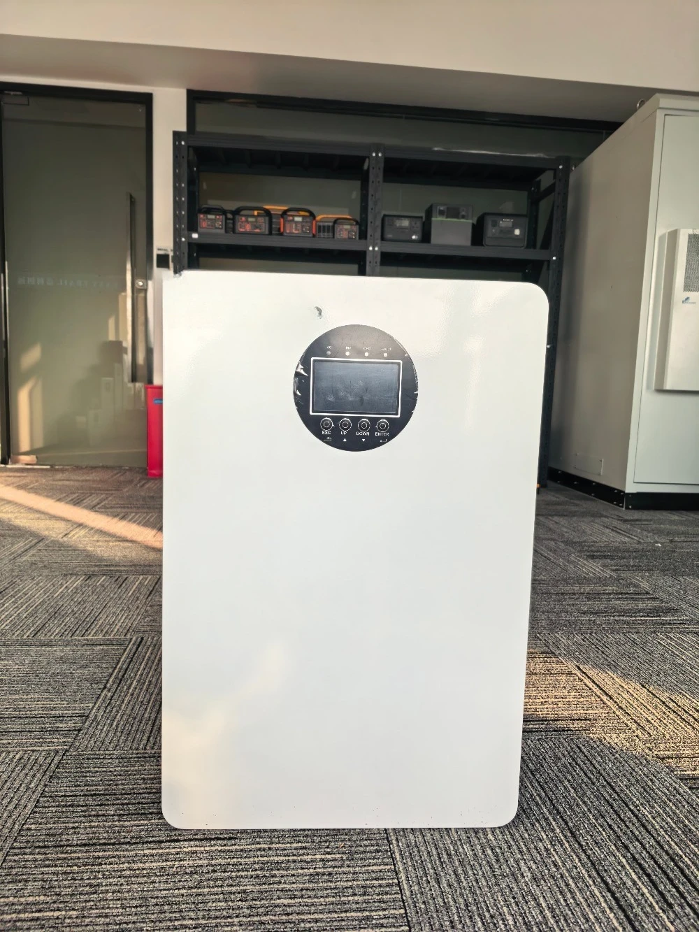 All-In-One Wall-Mounted Home Solar Energy Storage System 51.2V 100Ah LiFePO4 Lithium Battery 5KWh Hybrid Grid Inverter