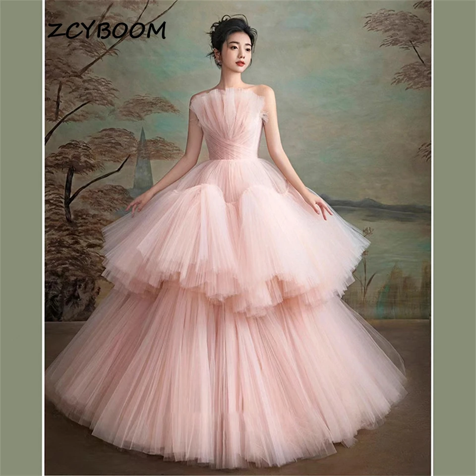 ที่กําหนดเองScallopedคอTulleฉัตรสีชมพูBall Gown 2024 ชุดราตรีอย่างเป็นทางการสําหรับผู้หญิงSweep Train Party Dressesพรหมชุด