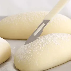 Baguette Bread Slicing Knife Practical European Cutting Tools Pastry Cutter With Carbon Steel Blade PP Shank