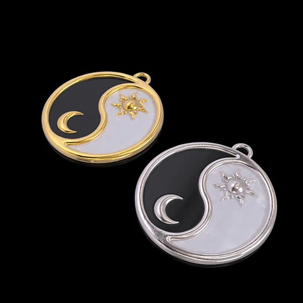 1Pc Exquisite Tai Chi Moon Black  White Fashion Creative Gold   Silver Color Necklace Pendant Men  Women Couple Party Dating