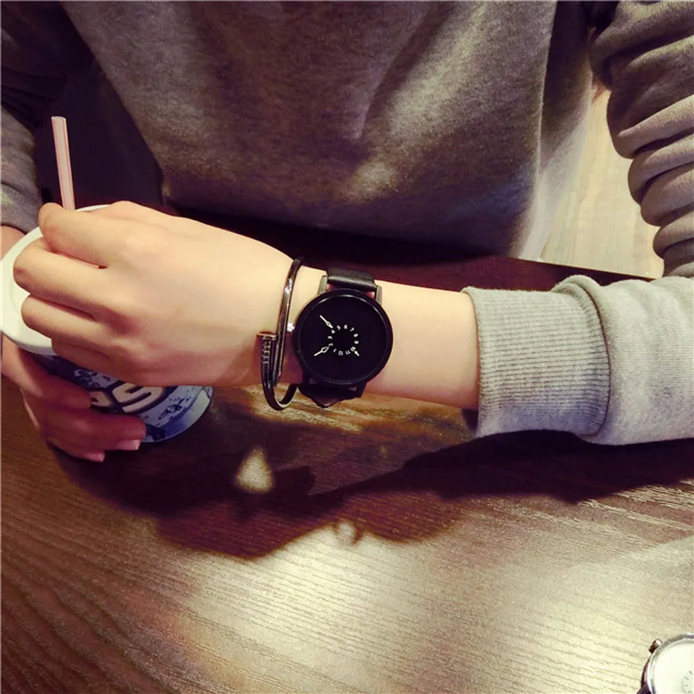 Minimalist Women\'s Watch Black and White Neutral Style Fashion Watch Elegant Women Watch Atmosphere Quartz Watch 2024