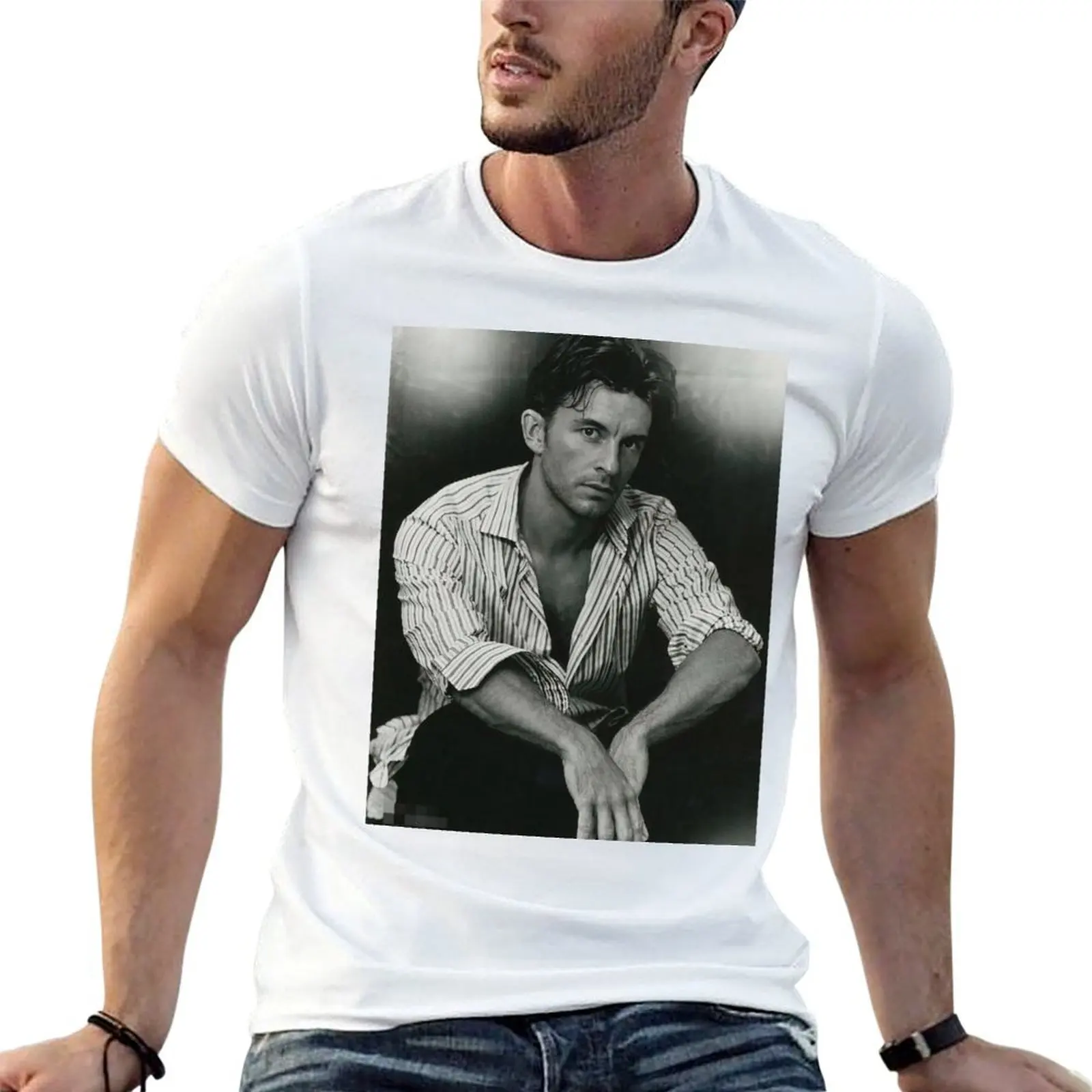 

Jonathan Bailey BW T-Shirt t shirts with prints t shirt man cotton cotton t shirt pack T-Shirt