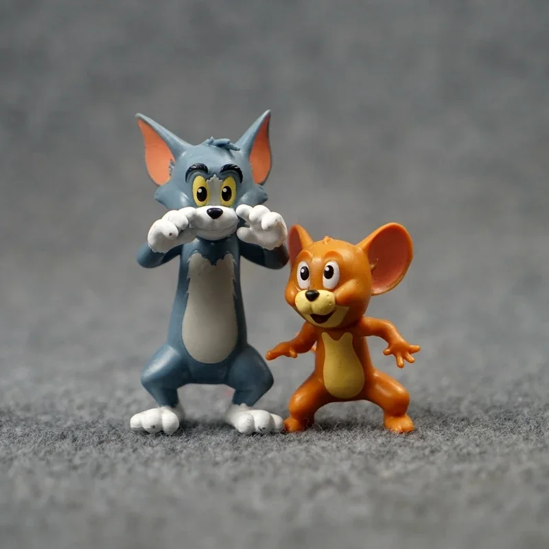 2PCS Anime Tom and Jerry dolls classic cartoon cat and mouse model toys cute scene desktop ornaments children's gifts