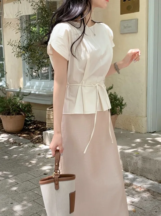 Csa Fena Chique de Manga Curta com Cinto na Cintura, Estilo Coreano, para o Dia a Dia, Manga Regular, Gola Redonda, Co...