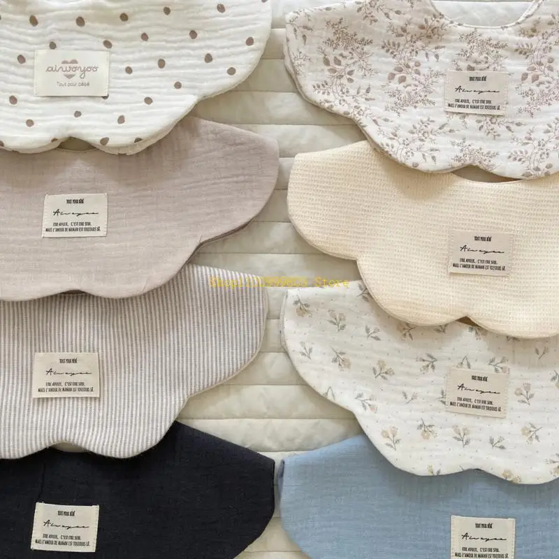 

Cotton Baby Bibs New Petal Absorbent Saliva Towel Newborn Burp Cloths Gift J0MF