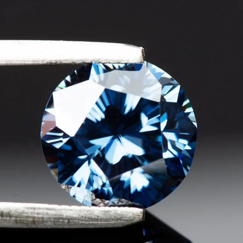 Moissanite Gemstone Primary Color Royal Blue Round Shape Special Sakura Cut Lab Grown Diamond Charms Jewelry with GRA Report