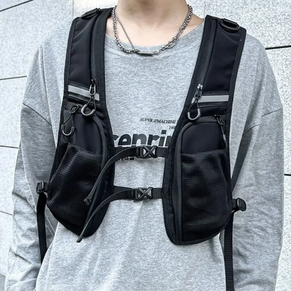 

Multiple Pockets Trail Running Backpack Lightweight Breathable Mesh Marathon Backpack with Reflective Stripe Water Bag