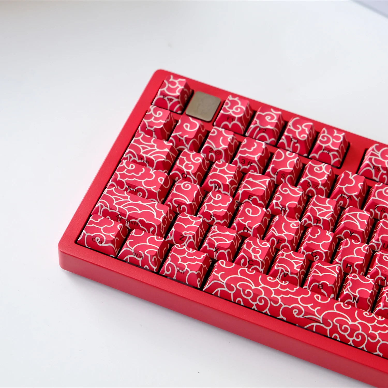 

Xiangyun side engraved transparent keycap PBT original height, thermal sublimation, mechanical keyboard cap