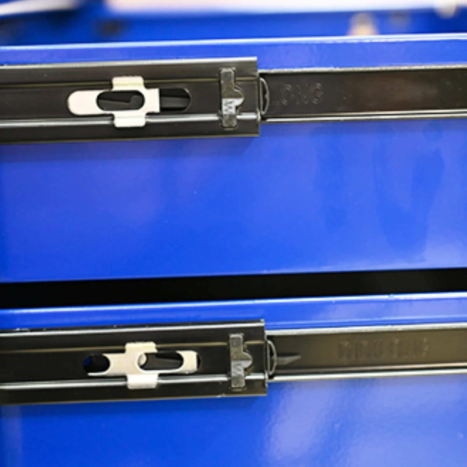 Cabinet, Box, 7 Drawer Rolling Tool Box with Key Lock for Garages, Workshops, Repair Shops, Blue; Steel Rolling Tool Boxes