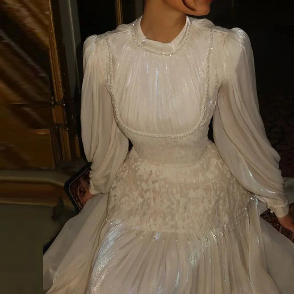 맞춤형 우아한 크레이프 프롬 드레스 플리츠 A라인 약혼 파티 가운 비즈 장식 페플럼 드레스