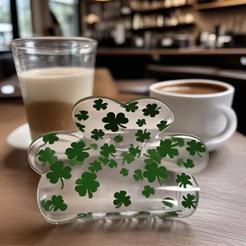 

1pc Sweet Lady Small Hair Clip Three-Leaf Hair Claw for Bangs Elegant Headwear Accessory in Mini Size