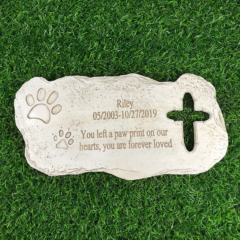 Personalized Engraved Pet Tribute Ornament Paw-Printed Cross Memorial Stone for Outdoor Garden Display Resin MaterialPet names c