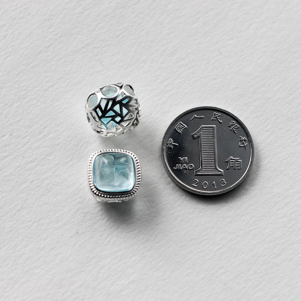 1pc 925 Sterling Silver Exquisite Aquamarine Stone Paved Charm Beads 11x9.5mm Bracelets Bangles Jewelry Spacers DIY Jewelry Make