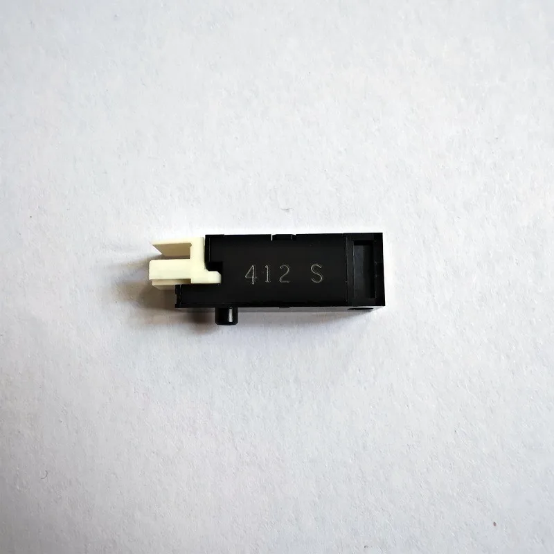

Roland SG3-540 VG3-540 VG3-640 LG-300 LG-540/640 XG-640 XP-640 UG-642 ER-641 SG3-300 BN2-20 BY-20 SENSOR,PS124TL1 - 1000007767