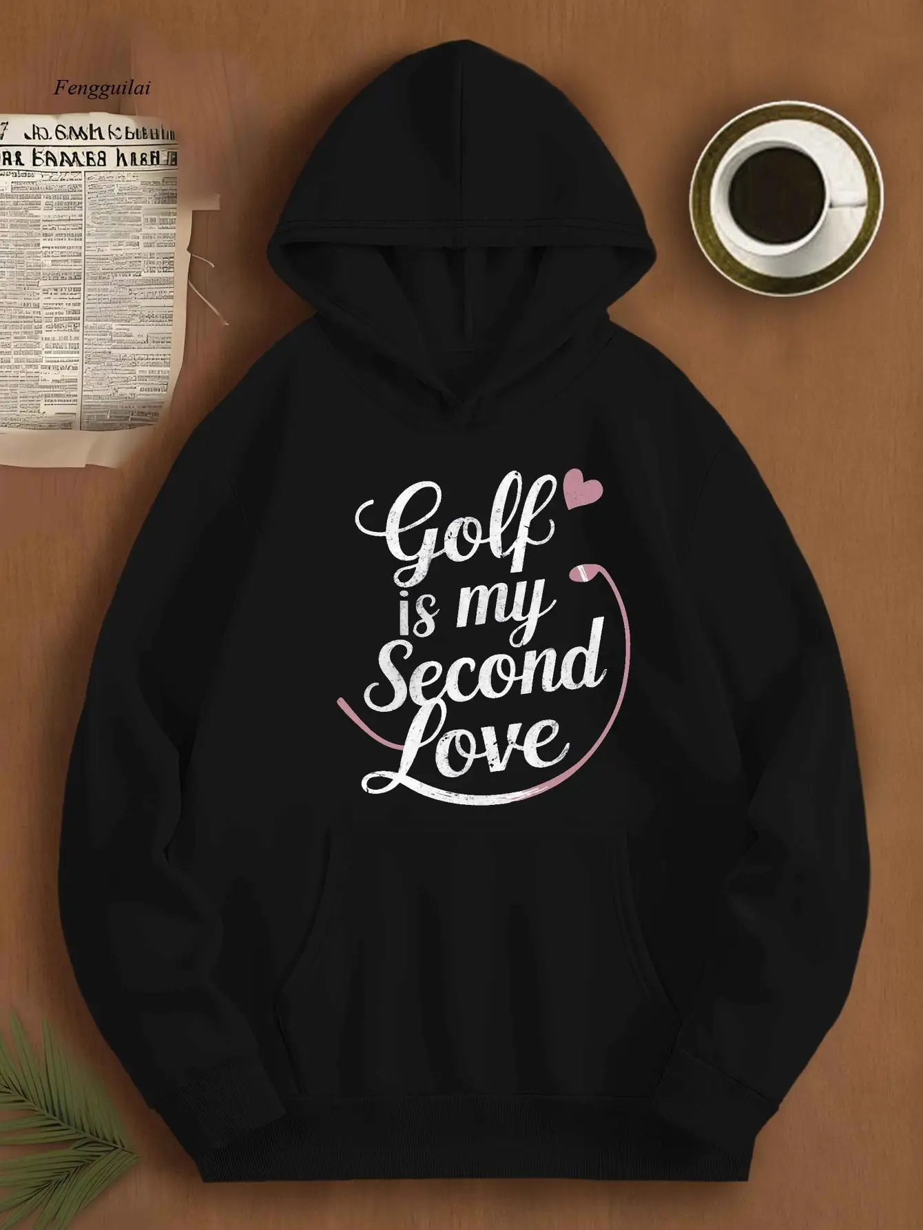 "جولف العقل" هو الشيء المفضل الثاني. سترة نسائية كبيرة الحجم بغطاء للرأس.