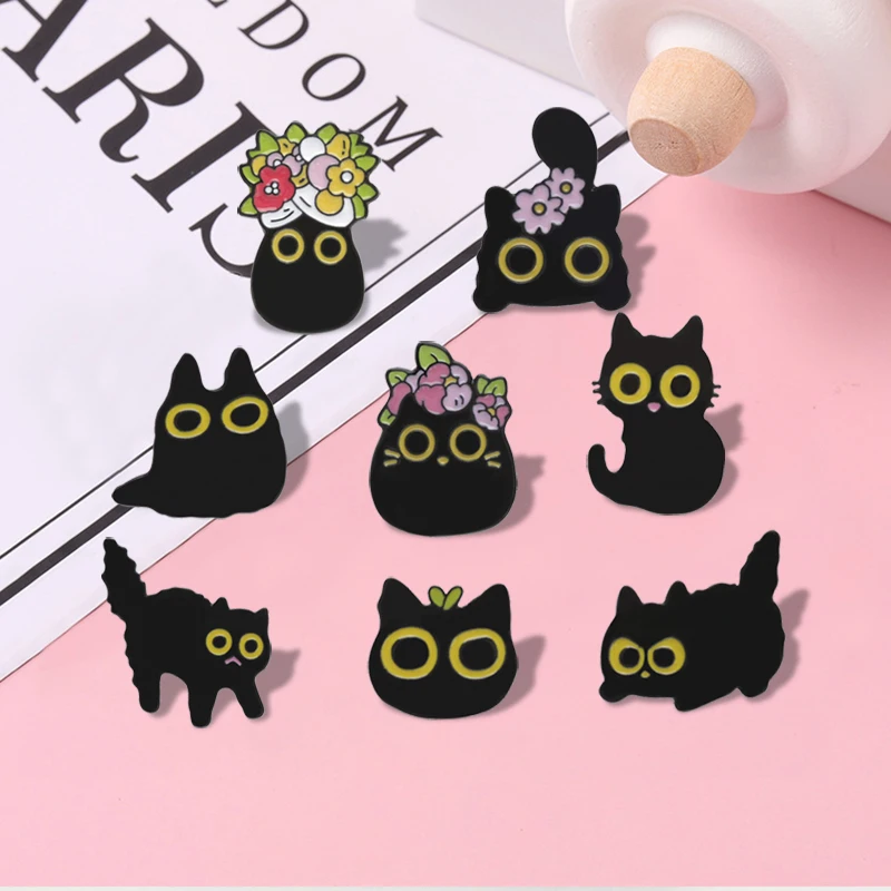 Black Cats Enamel Pins Custom Big Eyes Kitten Brooches Lapel Badges Floral Animal Cartoon Funny Jewelry Gift for Friends