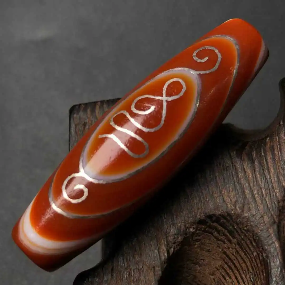 1pcs-lot-flowing-old-material-high-oil-coating-tianyan-stone-one-eye-tianzhu-inlaid-with-silver-wire-guanyin-tianzhu