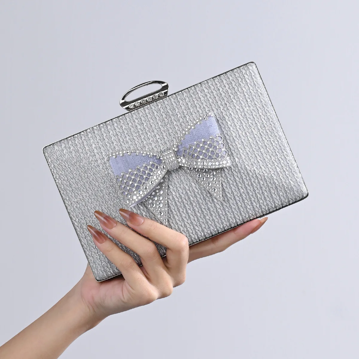 Pretty Bow Diamond Studded Retro Bag Women New Small Square Bags Korean Style Fashion Versatile Commuting Handbags Crossbody Bag view 3