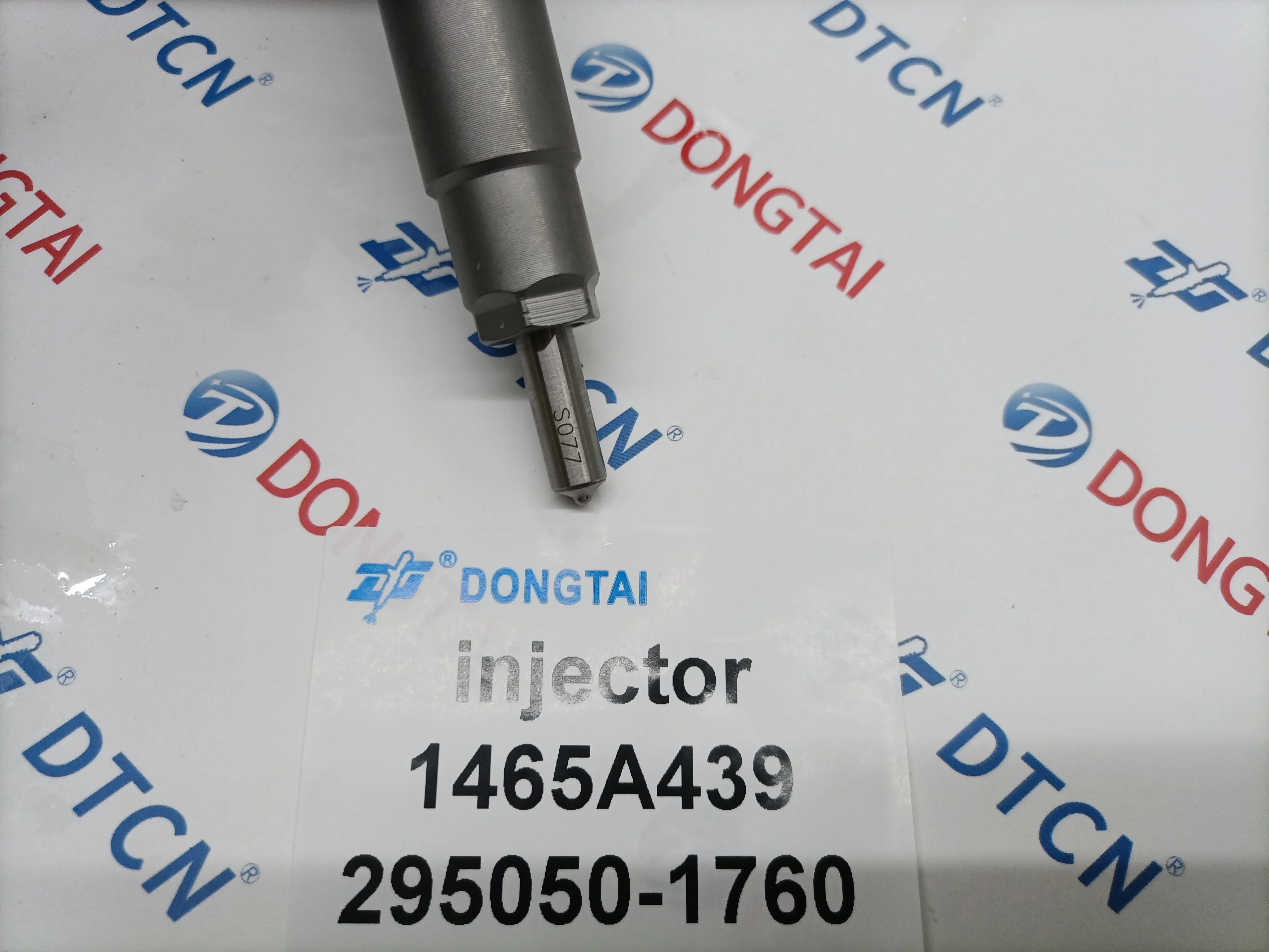 High Quality Common Rail Fuel Injector 295050-1760 For Mitsubishi 4N15 Engine L200 1465A439