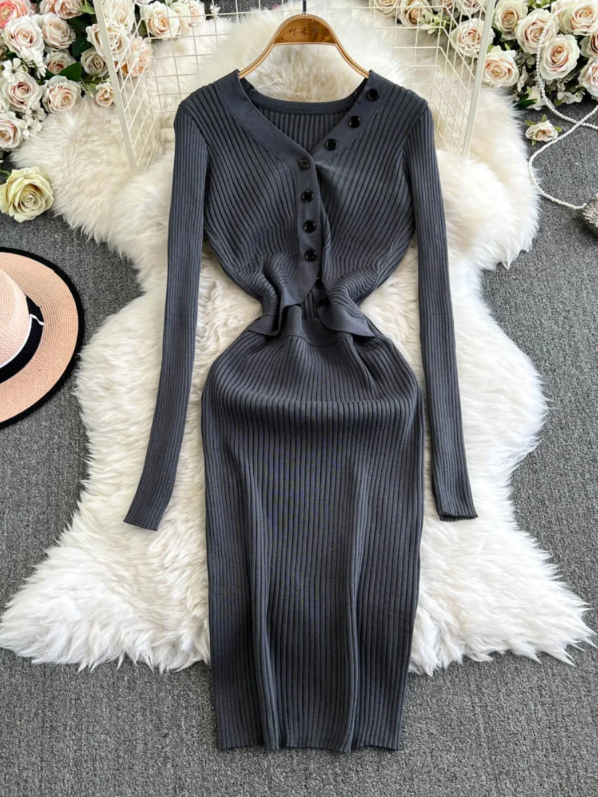 Foamlina Schwarzes, elastisches, enges, sexy, hohles Herbst-Strickkleid, 2024, Winter, neues Damen-Kleid mit dünnem Boden, figurbetont, schwarzes Midikleid