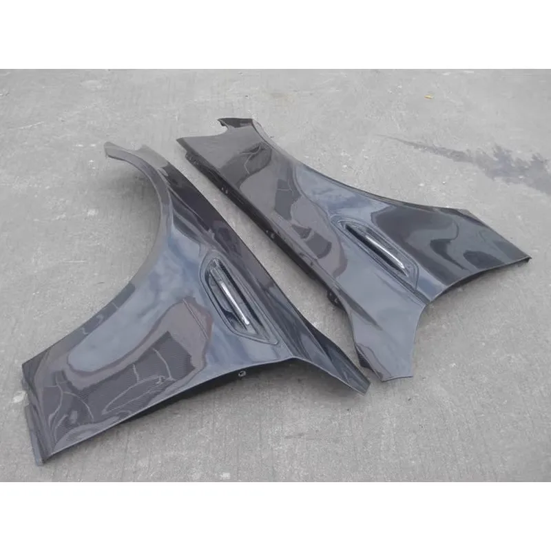 Picture 5: F10 M5 Carbon fiber fender for F10 M5