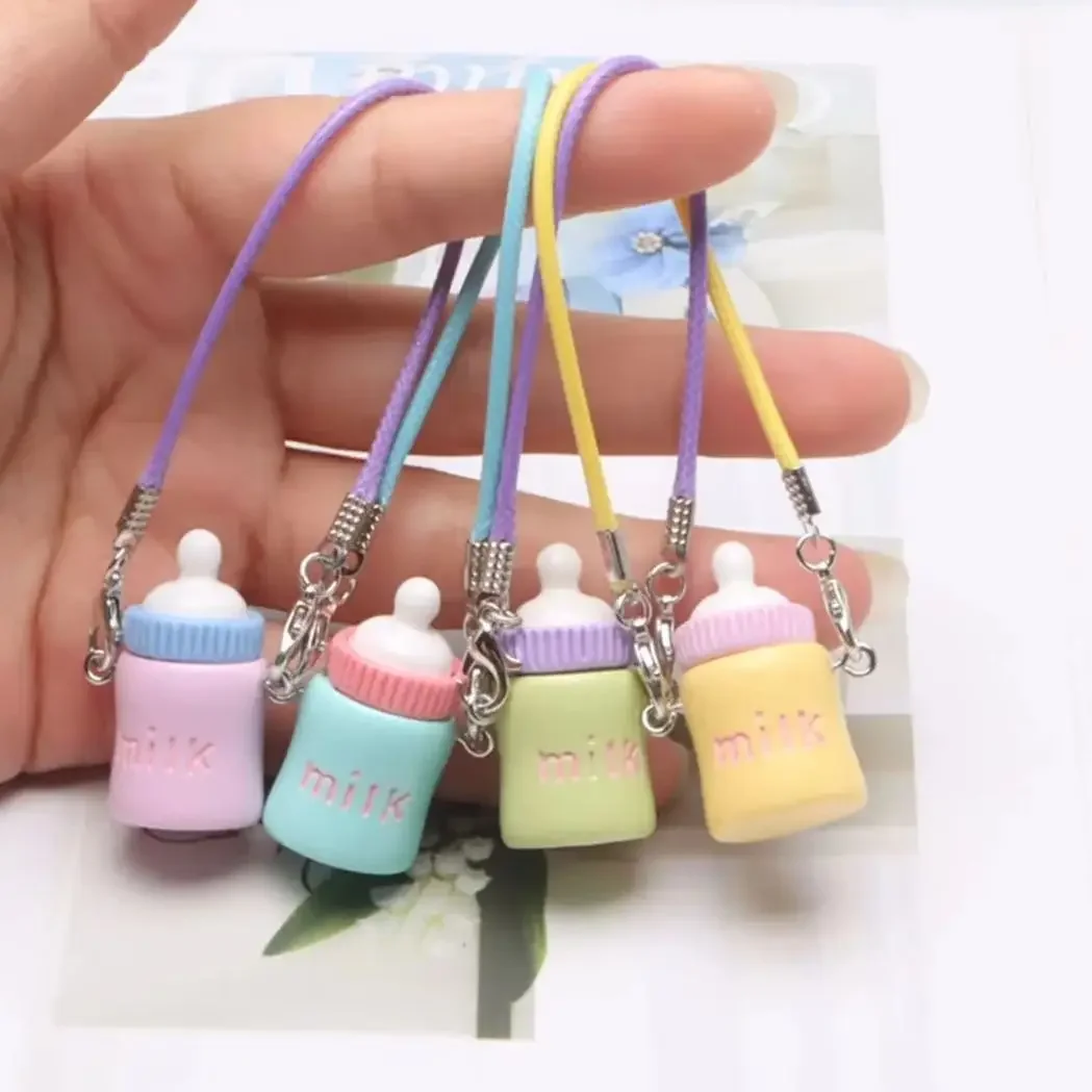 كوب ماء لزجاجة مياه لملابس الدمية، إكسسوارات ملابس الدمى هدية للفتيات، قلادة زجاجة دمية رائعة ولطيفة