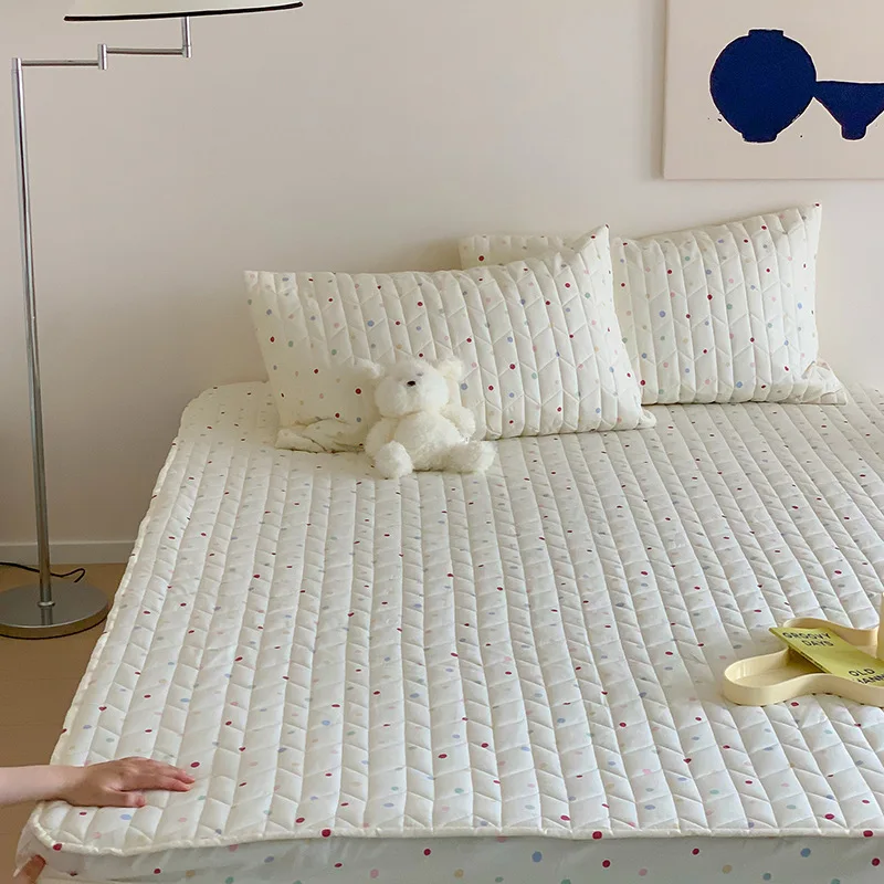 

Customizable simple quilted mattress plus high mattress cover three-piece set washable