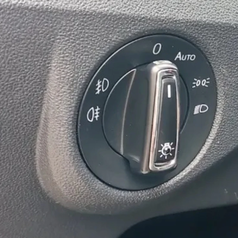 Automatic Automobiles Headlight Switch Suitable for Mini Bora Sagitar Tanyue Tuyue Lavida Plus Models Passat 19-24 Light Switch