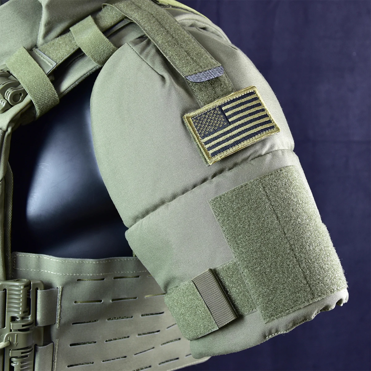 전술 어깨 갑옷 패드 군용 조끼 액세서리 사냥 장비 확장 가능 분리형 조절 가능 에어건 보호 장비