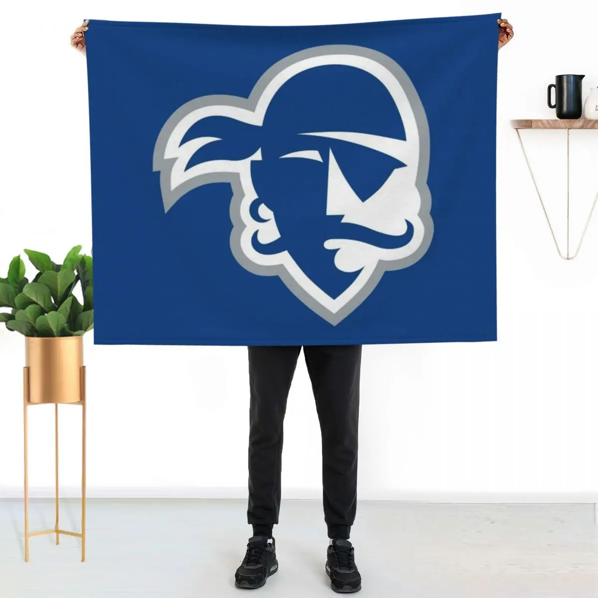 Seton Hall Pirates Throw Blanket Flannels Fashion Sofas Beautifuls Luxury Throw Nap Thin Blankets