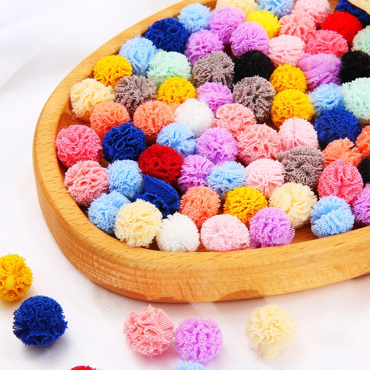 30Pcs 15mm Polyester Lace Ball DIY Gauze Elastic Flower Pompoms Craft Plush Mesh Pendant For Hairpins Jewelry Garment Making