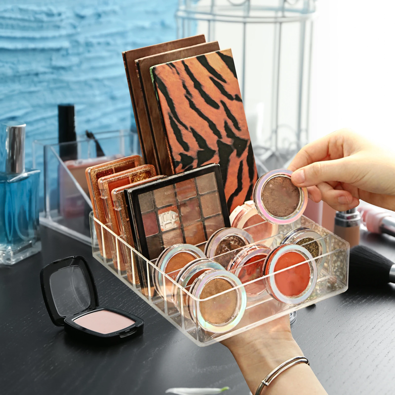 

Eyeshadow Palettes Organizer Transparent Acrylic Makeup Storage Box For Countertop Compartment Organizer Lipstick