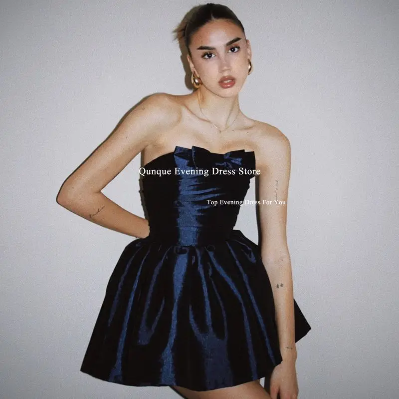 Qunque Short Navy Blue Satin Homecoming Dress Mini Strapless Ruched Cocktail Dresses Customized Bow Vestido Para Graduacion 2025