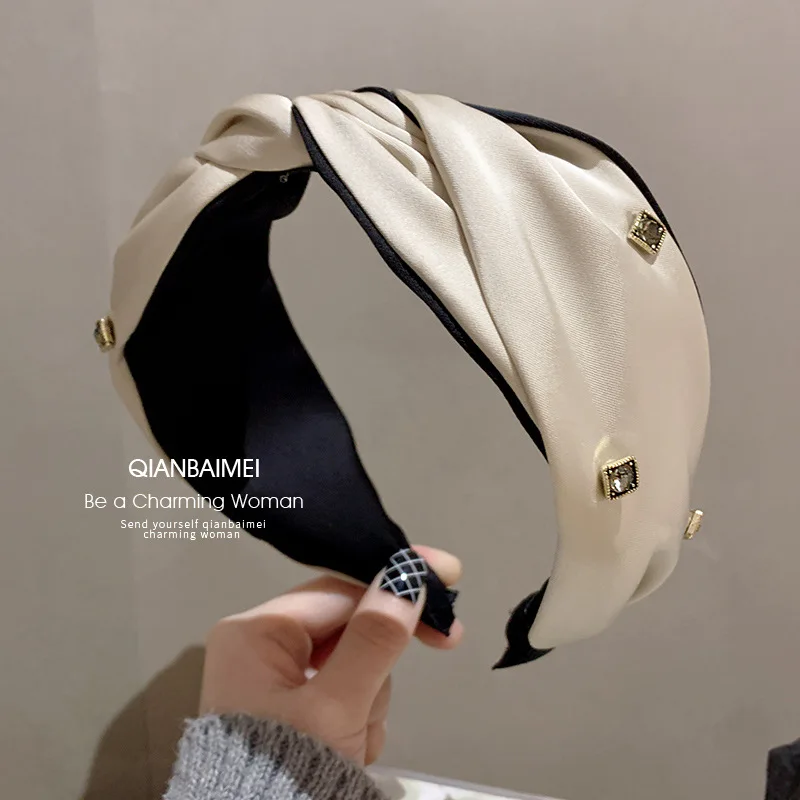 

Suitable for face-sized headband women 2025 new trendy temperament French light luxury satin rhinestone cross headband hairpin
