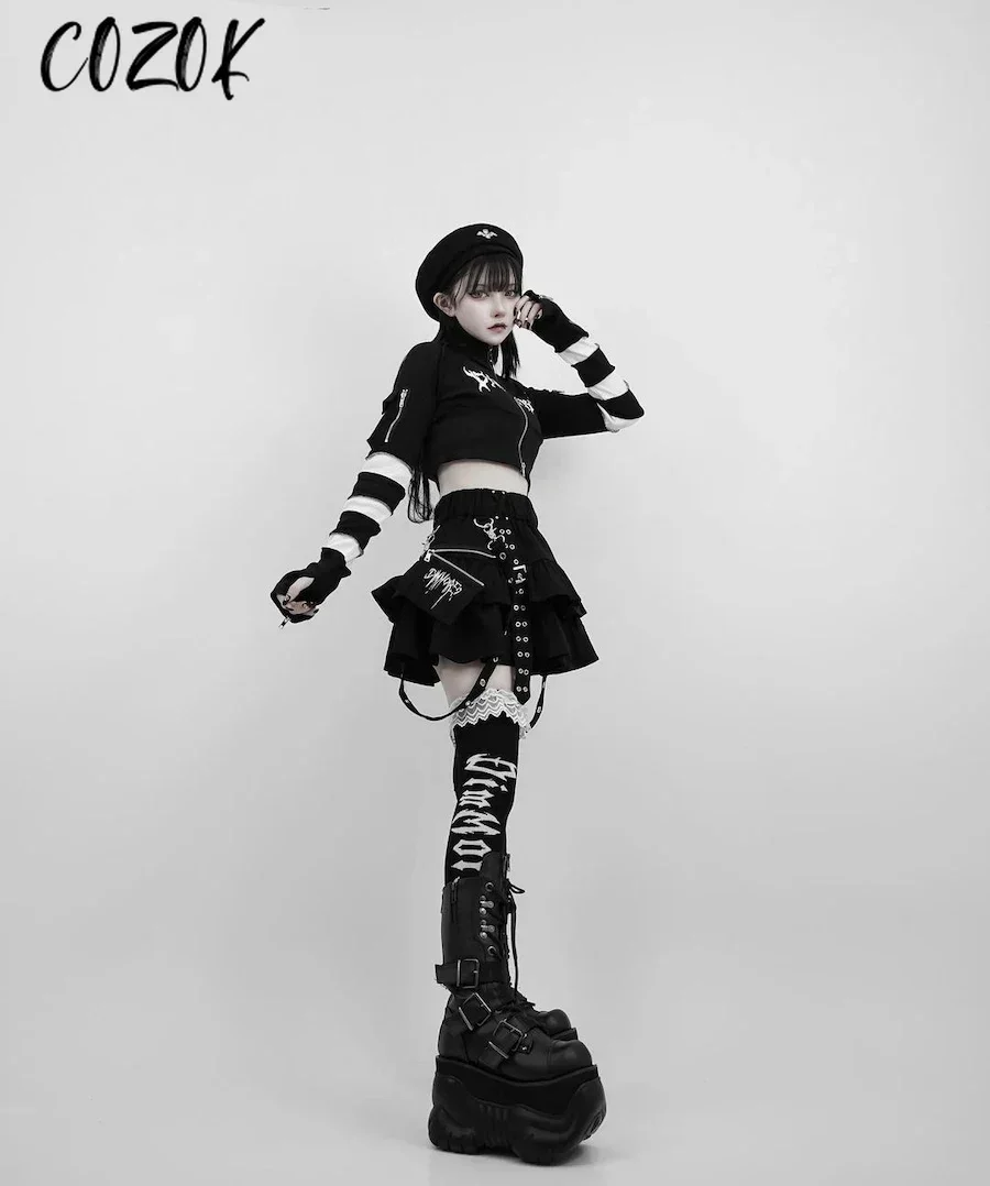 

Black Japanese Mine Harajuku Skirt Punk Style Metal Buckle with Packet Decorative Ruffled Skirt Sweet Cool Women's Plaid Skirts